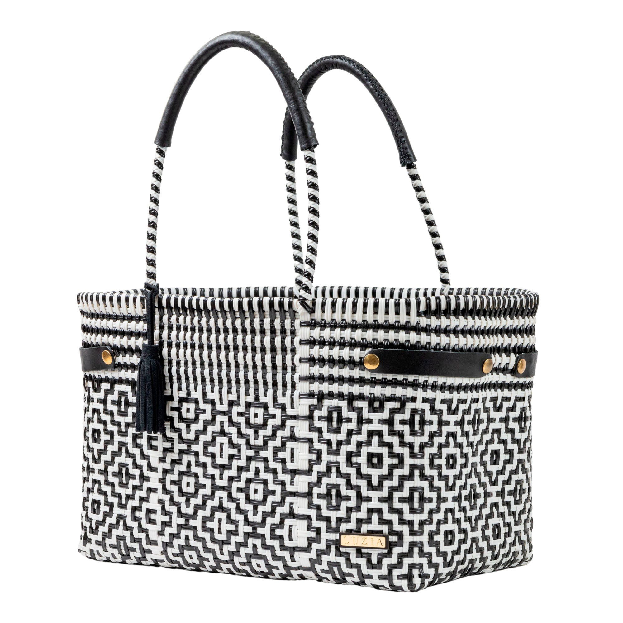 Open Basket Jumbo Cross Diamond Black White