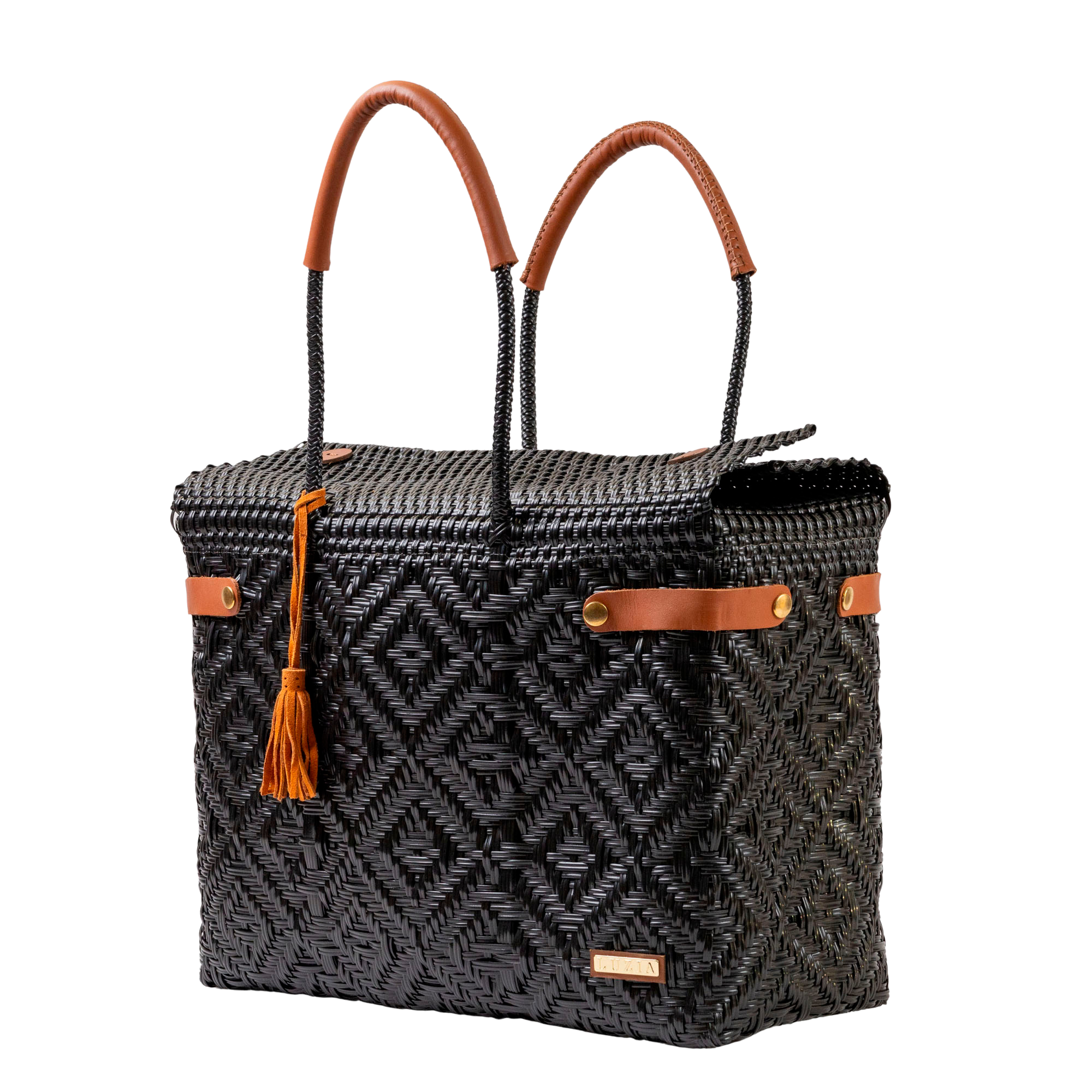 Closed Basket Jumbo Braided Solid Black (Leather Cognac)