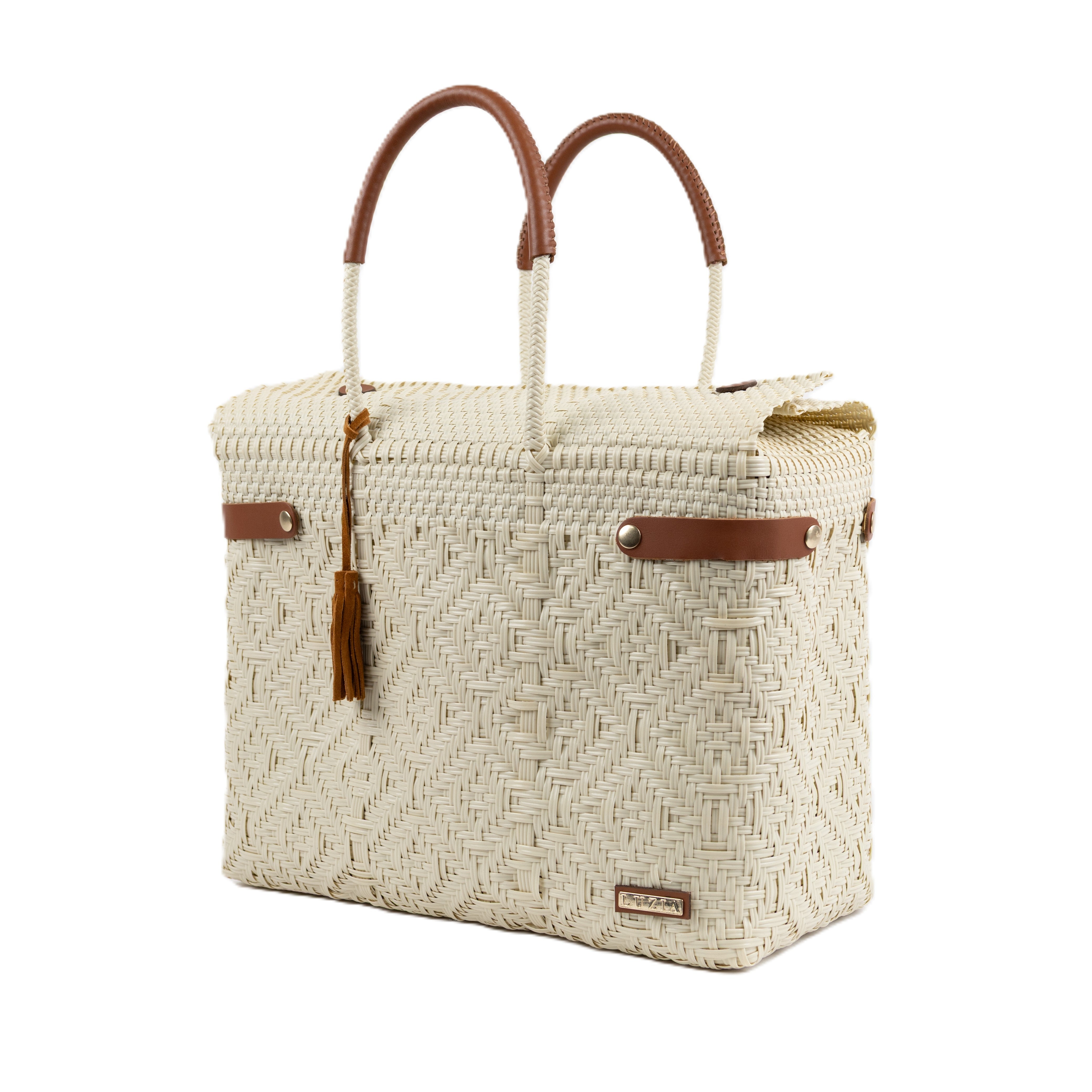 Closed Basket Jumbo Braided Solid Beige
