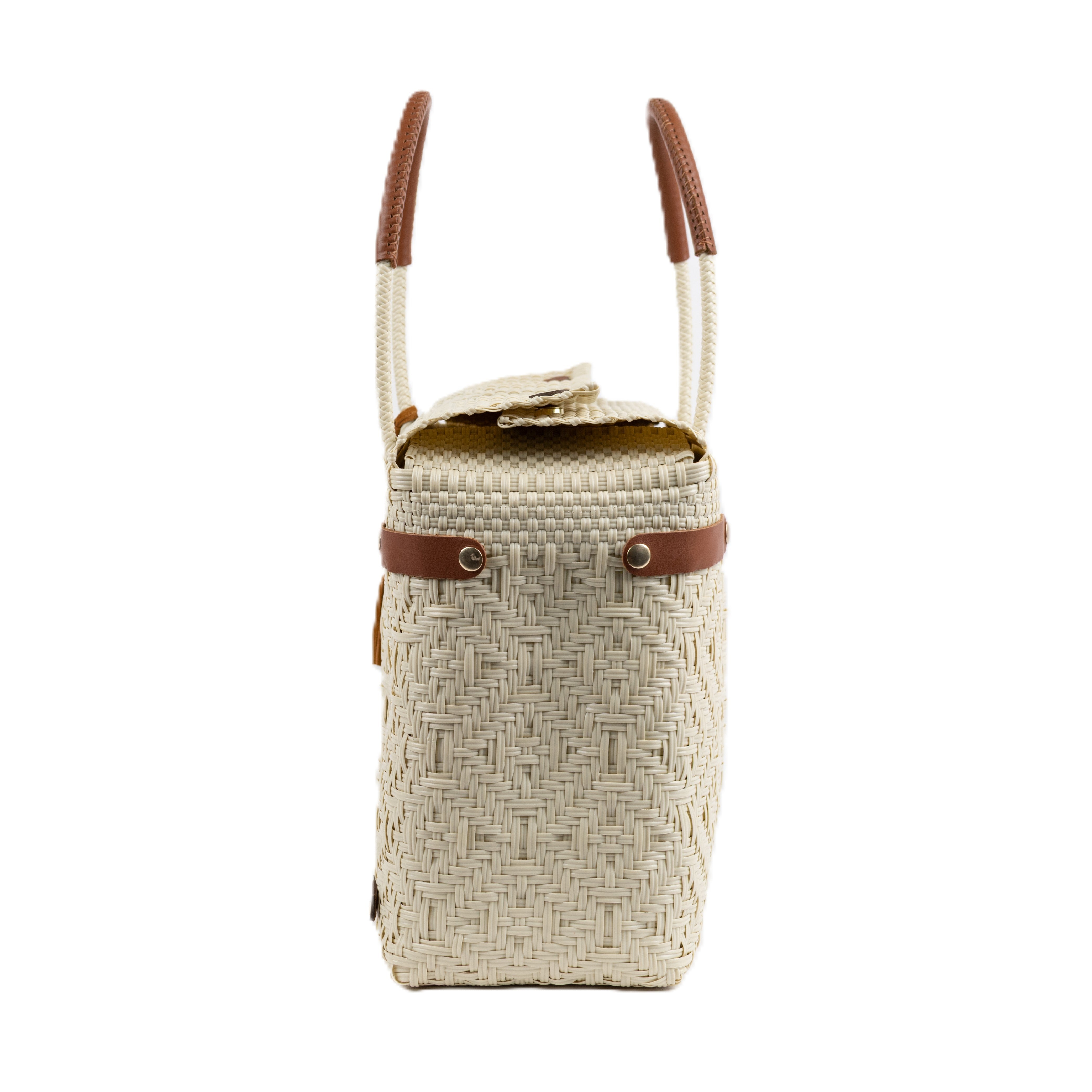 Closed Basket Jumbo Braided Solid Beige