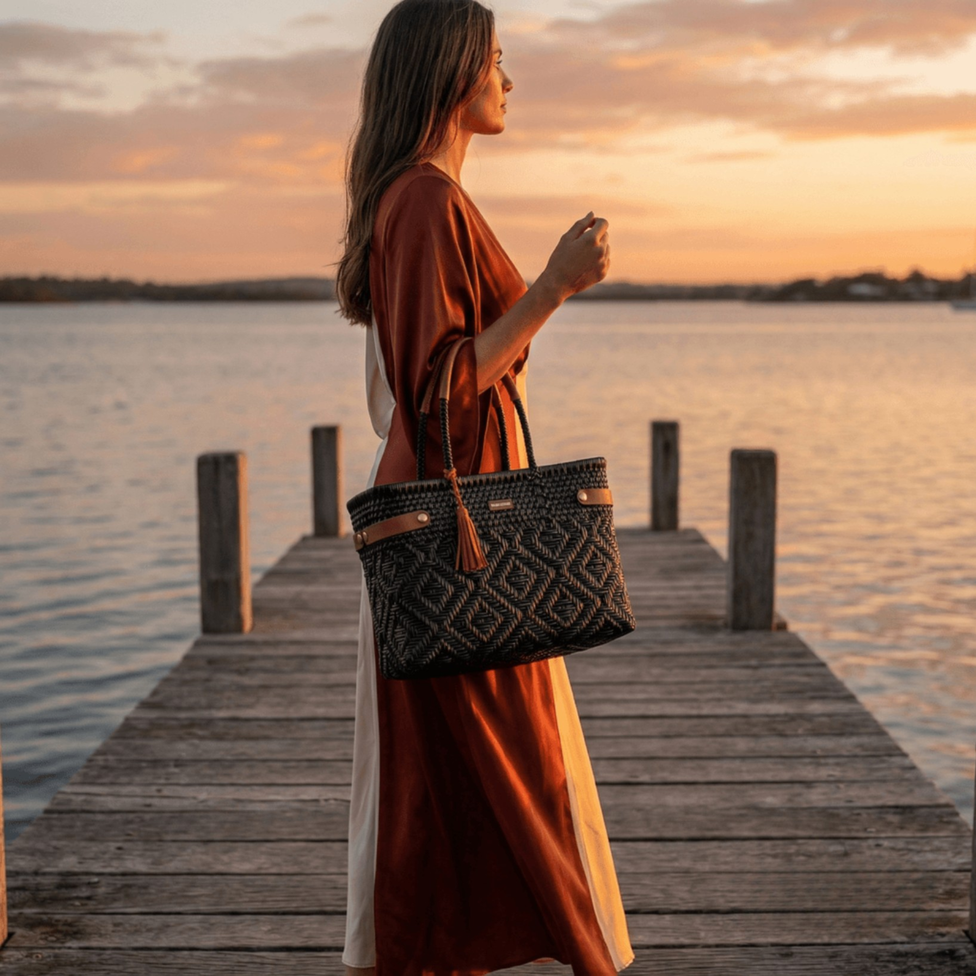 Open Basket Medium Braided Solid Black (Leather Cognac)