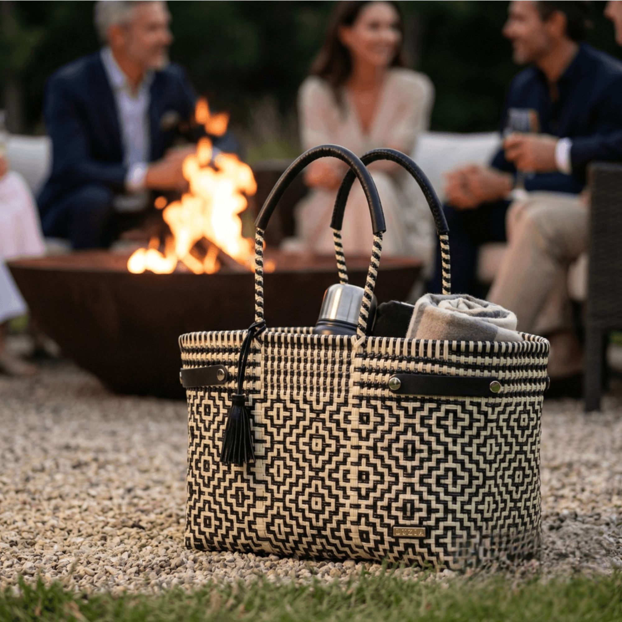 Open Basket Jumbo Cross Diamond Black Beige